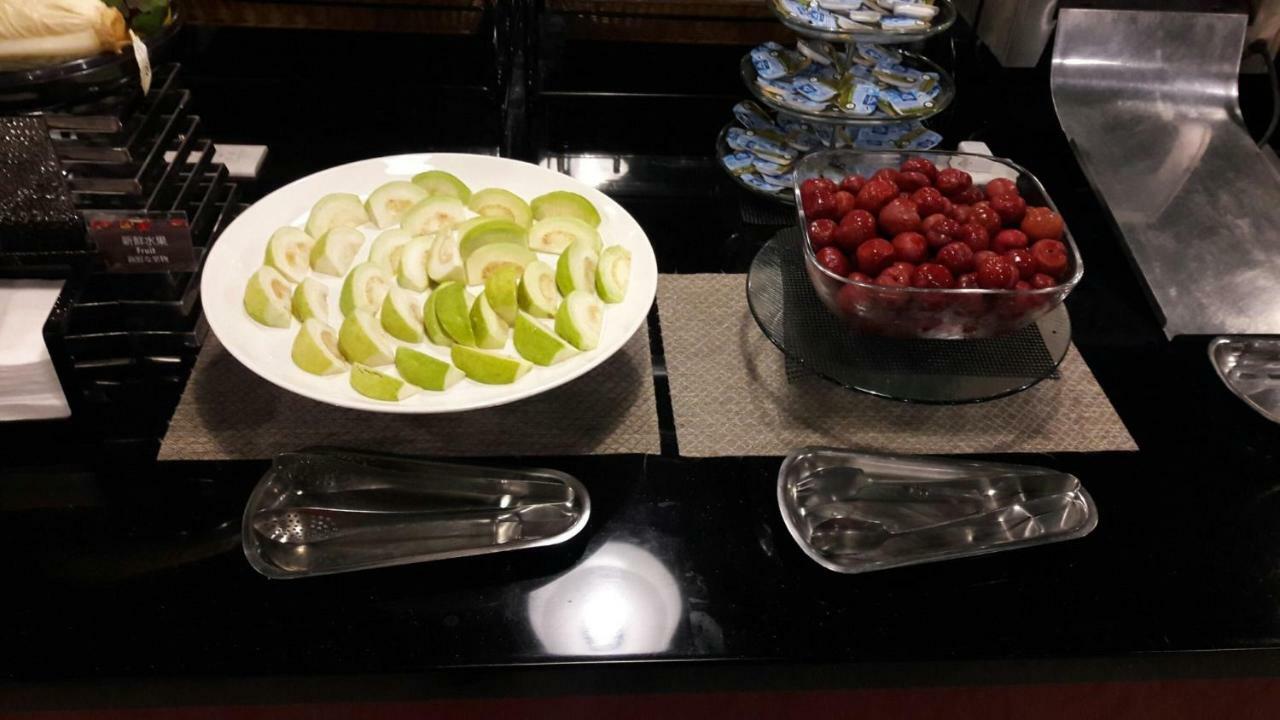 Dengfeng Milan Business Hotel Huwei Екстер'єр фото
